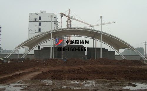 洛陽<font color='red'>膜結(jié)構(gòu)看臺(tái)</font>/主席臺(tái)【洛陽九中等】設(shè)計(jì)施工案例