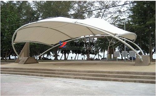 郴州<font color='red'>膜結(jié)構(gòu)看臺</font>/主席臺【郴州市一中菁華園學(xué)校等】設(shè)計施工案例