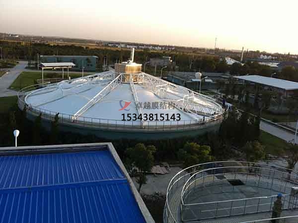 池州市<font color='red'>污水池加蓋</font>膜結(jié)構(gòu)遮陽(yáng)棚【生產(chǎn)銷售】 　　