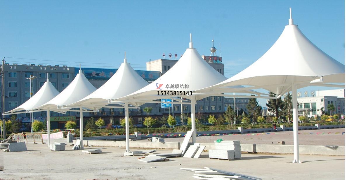 鎮(zhèn)坪<font color='red'>膜結(jié)構(gòu)景觀</font>【張拉膜景觀】承包安裝價(jià)格