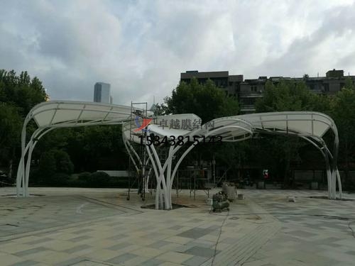 峨山<font color='red'>膜結(jié)構(gòu)景觀</font>【張拉膜景觀】承包安裝價格