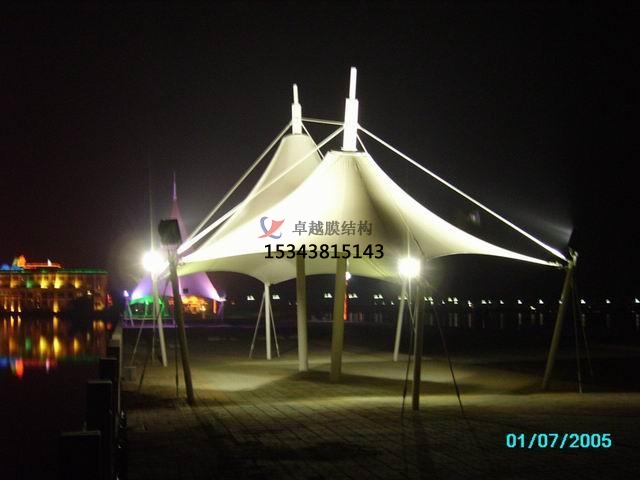 來鳳<font color='red'>膜結(jié)構(gòu)景觀</font>【張拉膜景觀】低價促銷