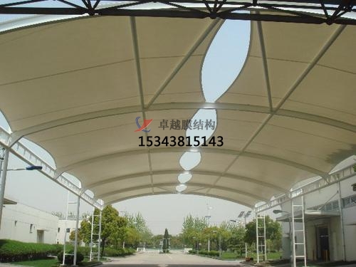 吳忠商業(yè)廣場雨棚搭建