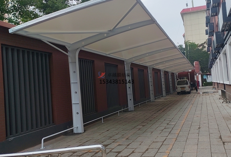 北京七一小學膜結(jié)構(gòu)車棚