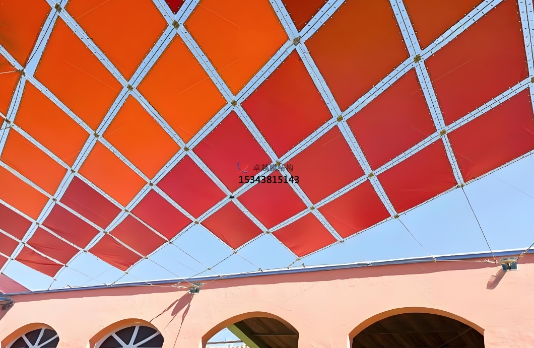 吐魯番<font color='red'>膜結(jié)構(gòu)公司</font>【索膜結(jié)構(gòu)】吐魯番膜結(jié)構(gòu)廠家