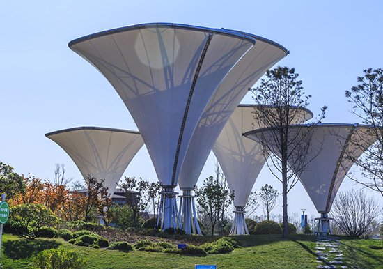 膜結(jié)構(gòu)地下車庫入口的特點(diǎn)/優(yōu)勢有哪些？