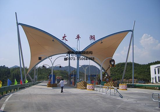 膜結(jié)構(gòu)地下車庫(kù)入口